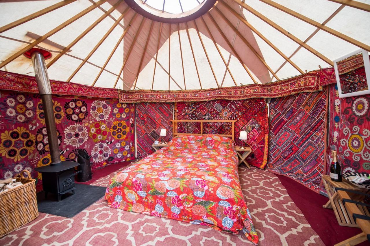 Festival Yurts Hay-On-Wye Hotel ภายนอก รูปภาพ