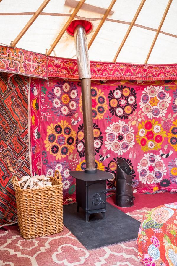 Festival Yurts Hay-On-Wye Hotel ภายนอก รูปภาพ