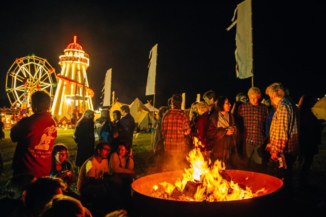 Festival Yurts Hay-On-Wye Hotel ภายนอก รูปภาพ